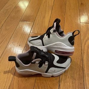 Nike Air Max Intinity